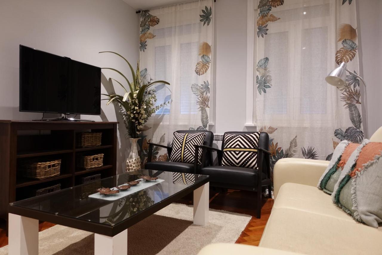 Centrico Y Acogedor Piso Con Garaje Apartment A Coruna Luaran gambar